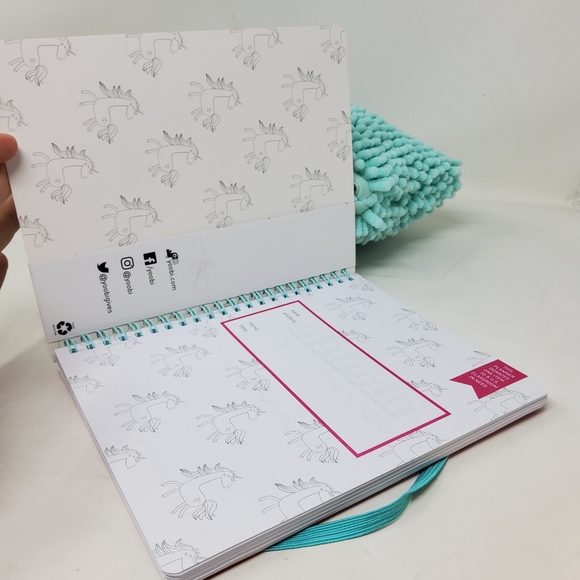 UNDATED Yoobi Weekly Monthly Planner With Case - Picture 3 of 7